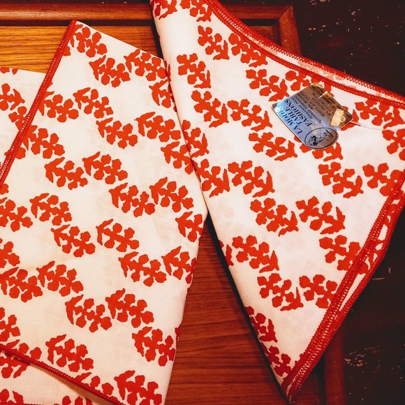 NEW/ vintage table linen, napkins x 2 / Lady Christina , made in Canada - Picture 1 of 6